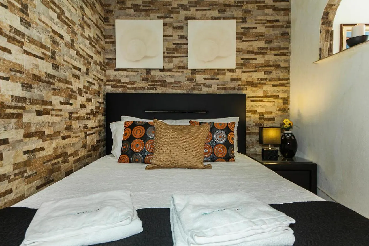 A40 - Castle Arch Apartment Lagos Portugal