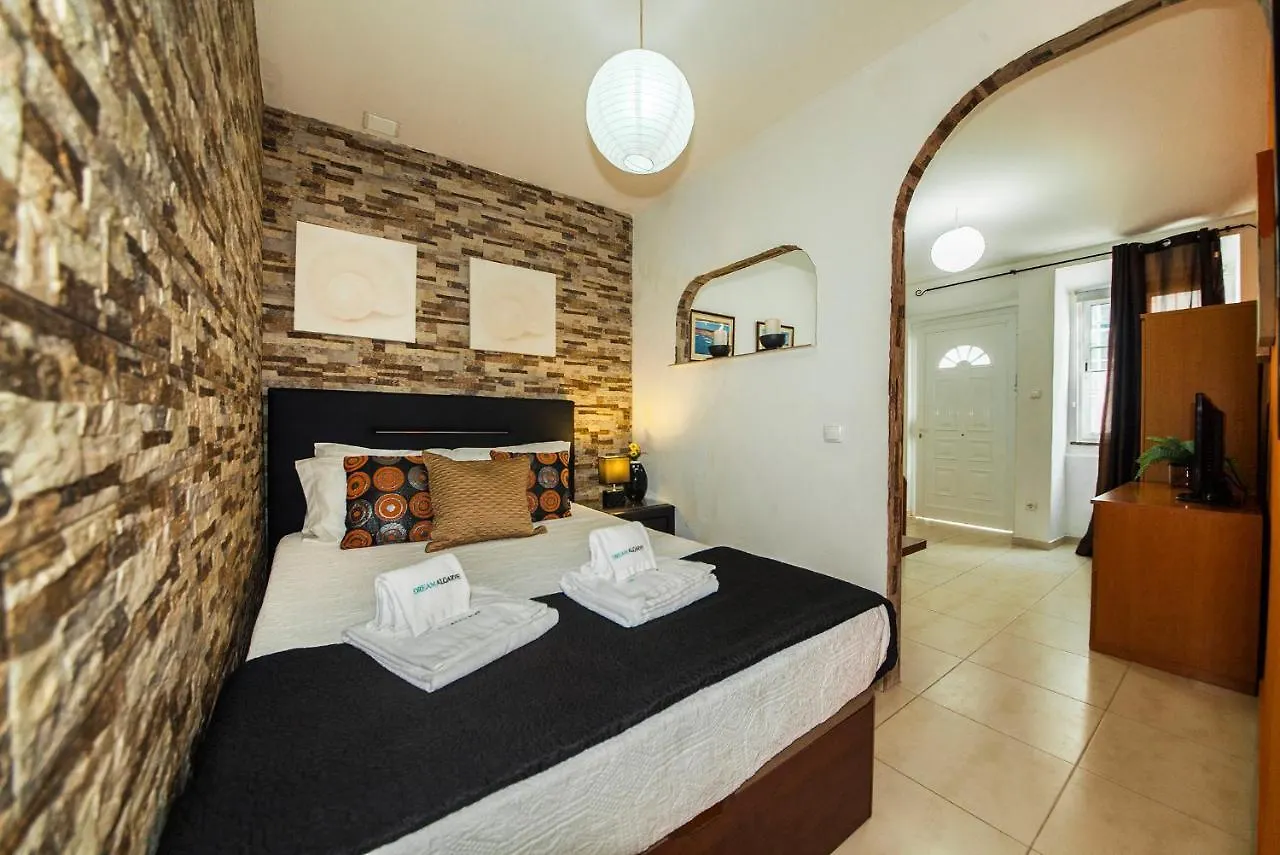 A40 - Castle Arch Apartment Lagos